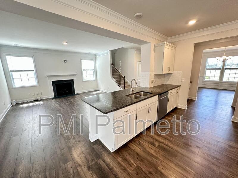 Blythewood House: 35 Golden Spur Ln