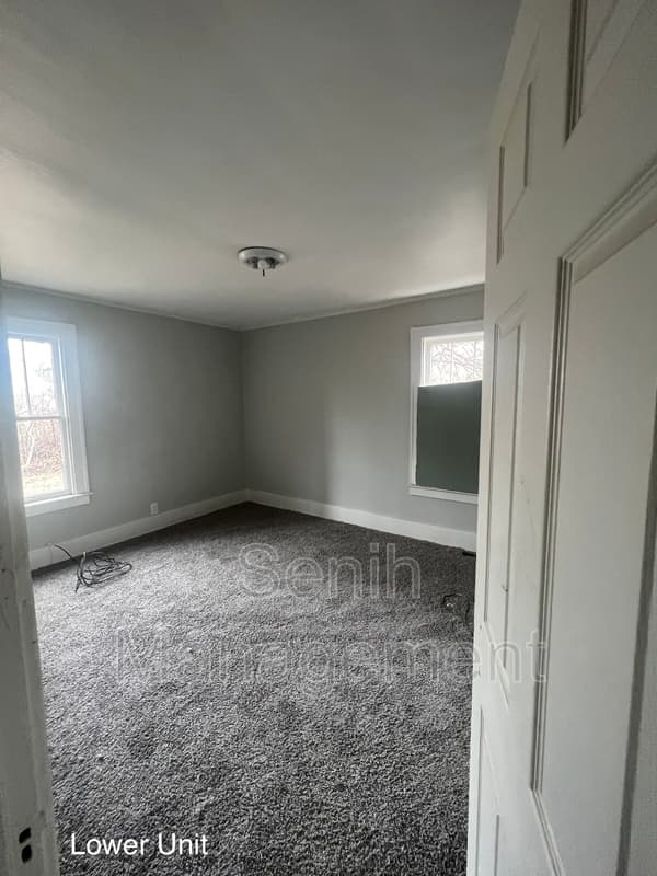 Detroit House: 5342 Oregon