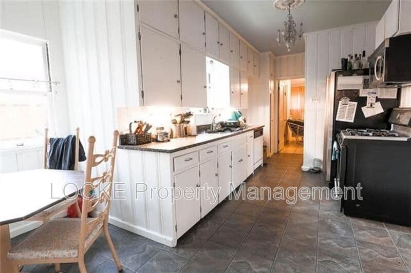 Fort Worth House: 3249 Wabash Avenue