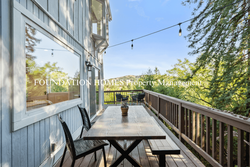 Fairfax House: 223 Scenic Rd.
