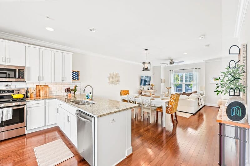 Richmond Townhome: 5402 Libbie Mill West Blvd