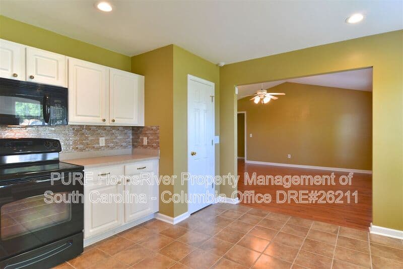 Hopkins House: 129 Alexander Pointe Dr