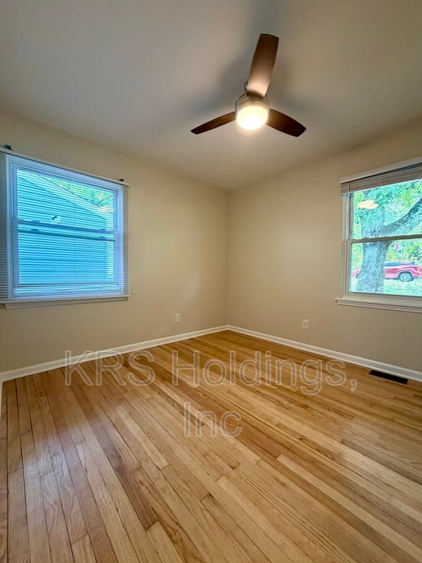 Charlottesville House: 804 Raymond Rd