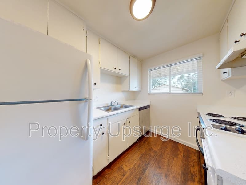 Oroville Apartment: 425 Nelson Ave