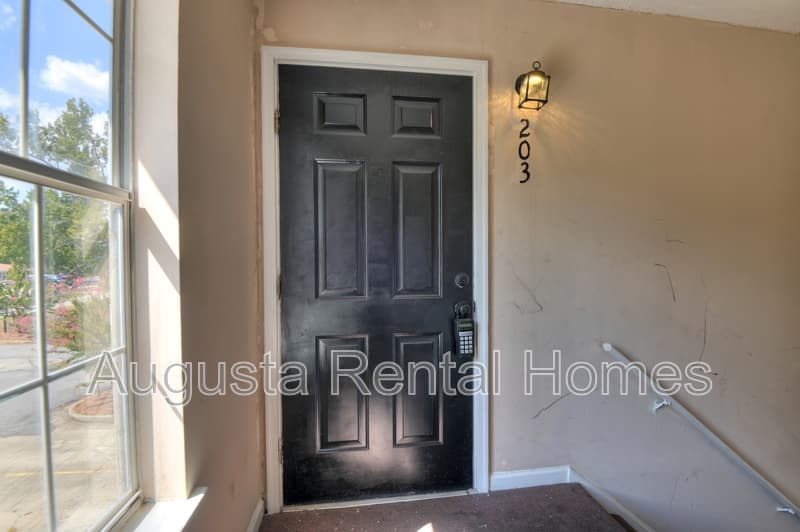 Augusta Condo: 940 Stevens Creek Road 203