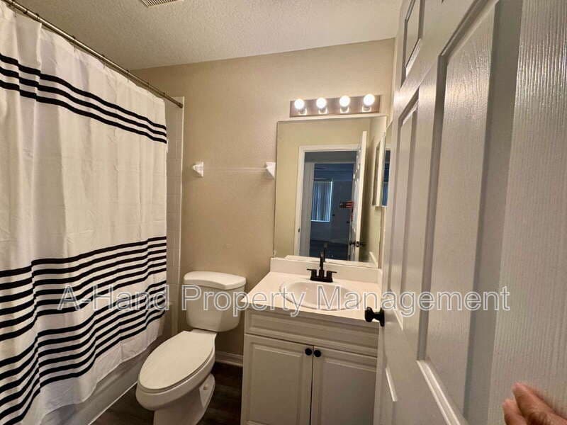 Davenport Condo: 439 Coconut Palm Way