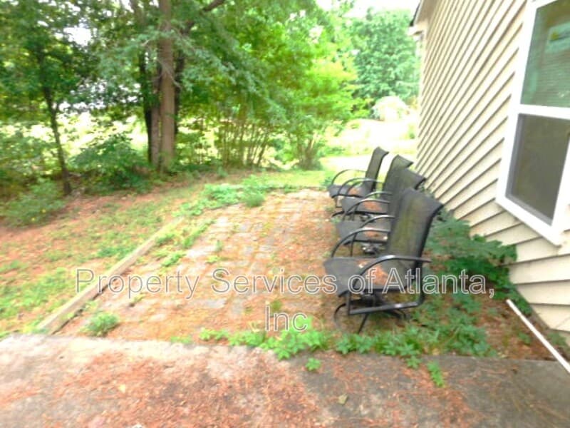 Marietta House: 1710 Pine Rd