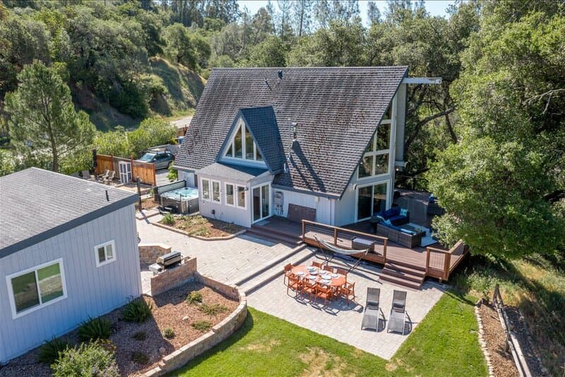 Cloverdale House: 47 Geysers Road