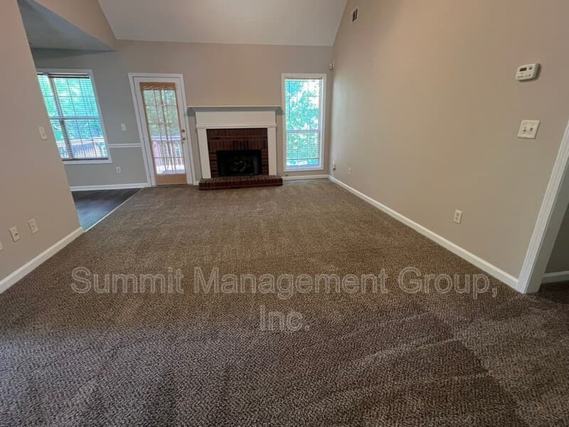 McDonough House: 1157 Chateau Terrace