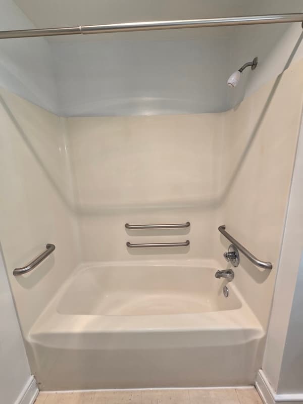 Petersburg Condo: 633 W Washington St