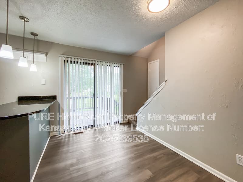 Kansas City House: 8009 N Congress Ave