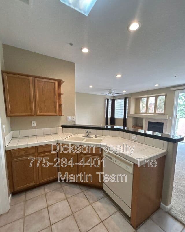 Sparks House: 6230 Ingleston Drive