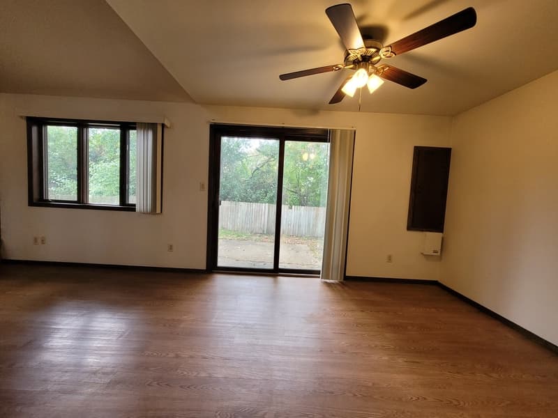 Appleton Condo: 1401-1403 North Birchwood Avenue - 1401