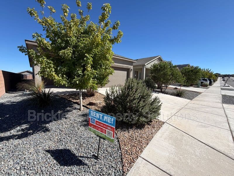Rio Rancho House: 4875 Mount Salas St NE