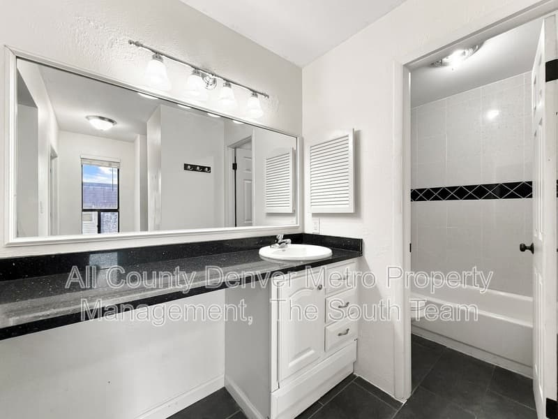 Denver Townhome: 1050 S Monaco St Pkwy