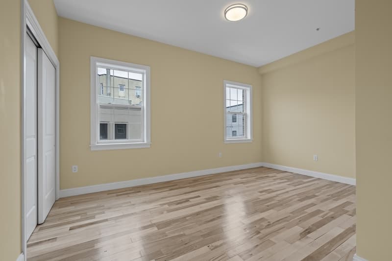 Union City Condo: 4401 Bergenline Avenue - 2A