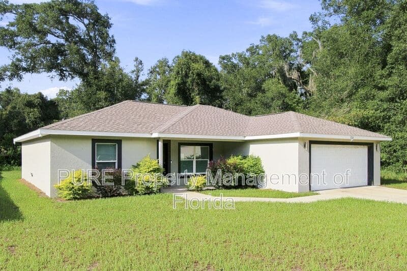 Ocala House: 11165 NW 7th Street