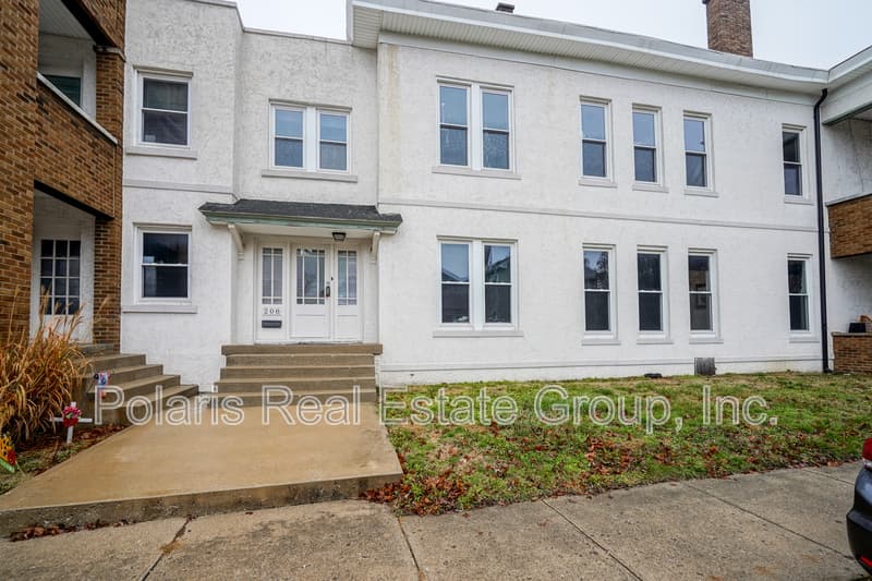 Lebanon Condo: 208 W Williams St