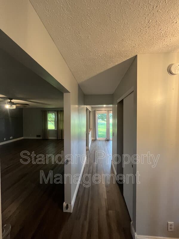 Rochester House: 43 Applewood Drive