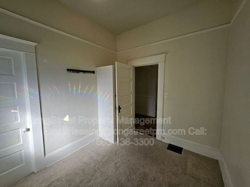 Milwaukie House: 2535 SE Monroe St