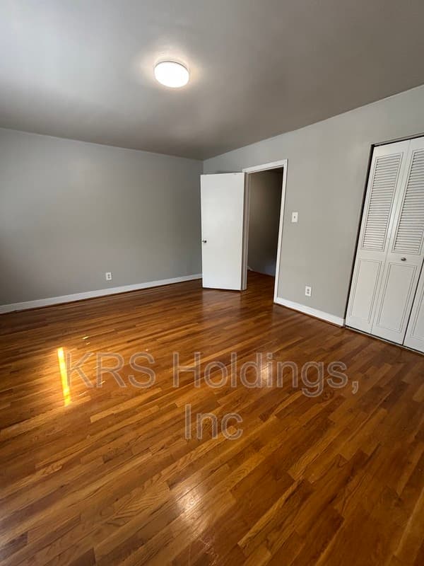 N Chesterfield Townhome: 5228 Goolsby Ct