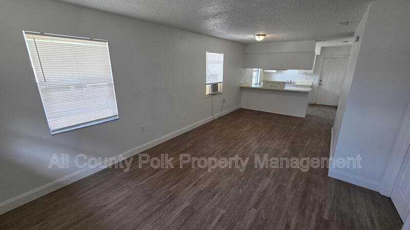Lakeland Condo: 522 Pinewood Avenue