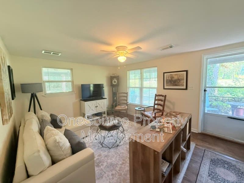 Tallahassee House: 3032 Grady Road