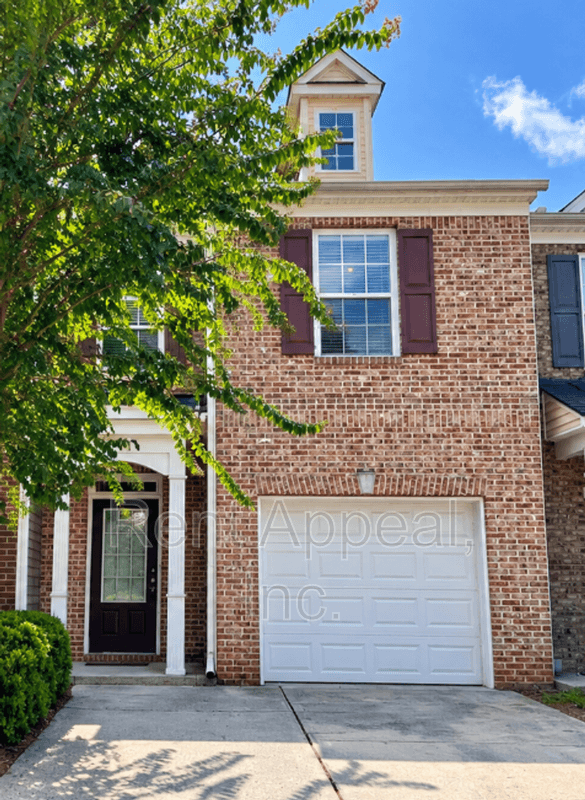 Duluth House: 3816 Dandridge Way