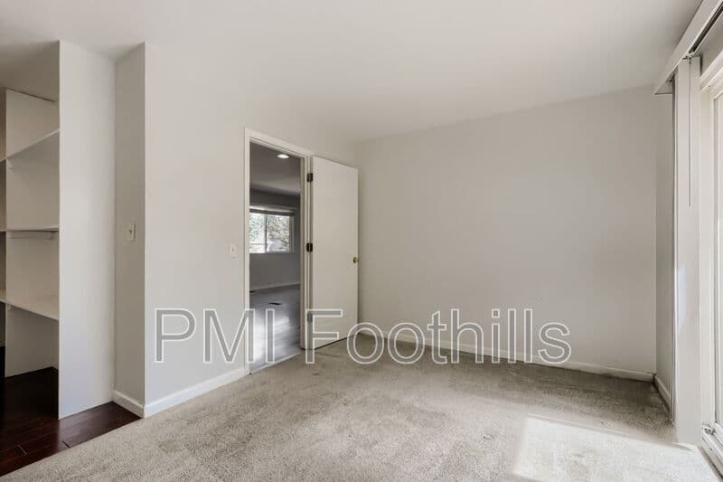 Aurora House: 12996 E Florida Dr