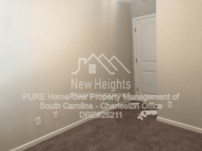 Goose Creek House: 160 Buchanan Cir