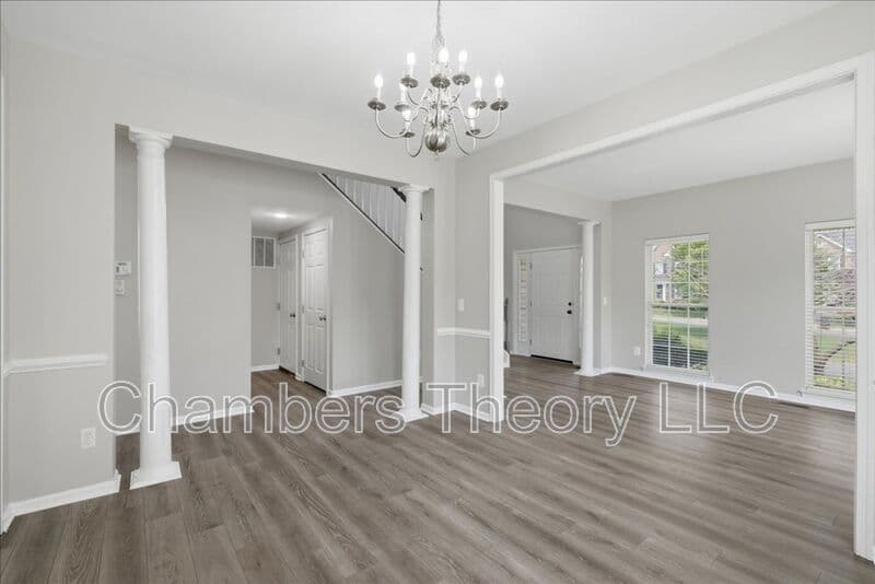 Chantilly House: 42211 Marcy Way