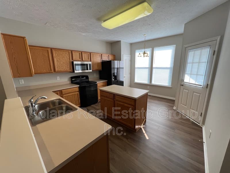 Indianapolis Townhome: 8428 Clayhurst Dr