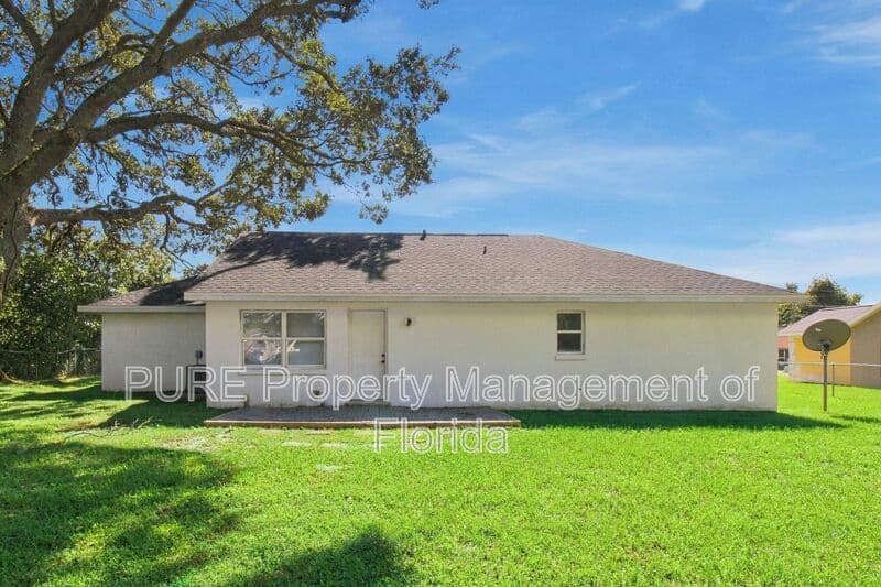 Ocala House: 645 NW 65th St