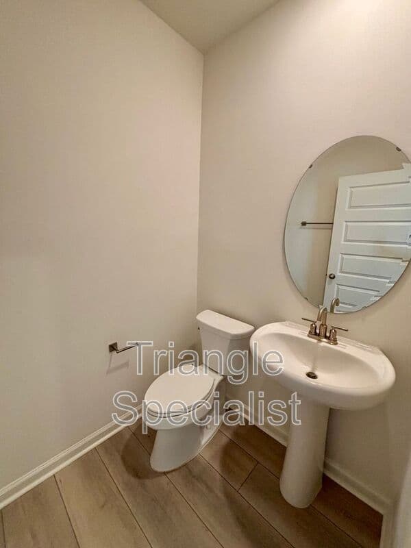 Wake Forest House: 10514 Brookside Reserve Road