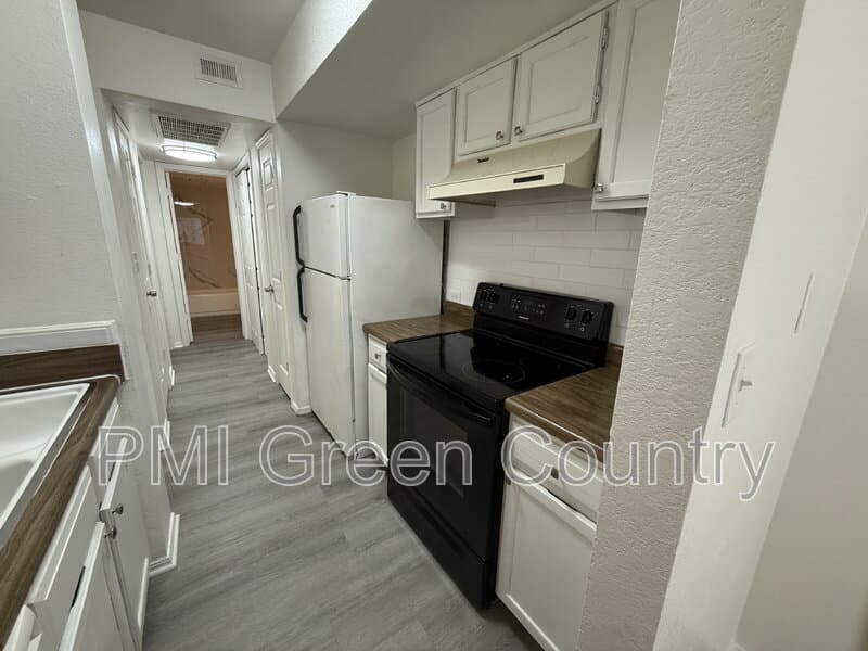 Tulsa Condo: 6639 S Victor Ave