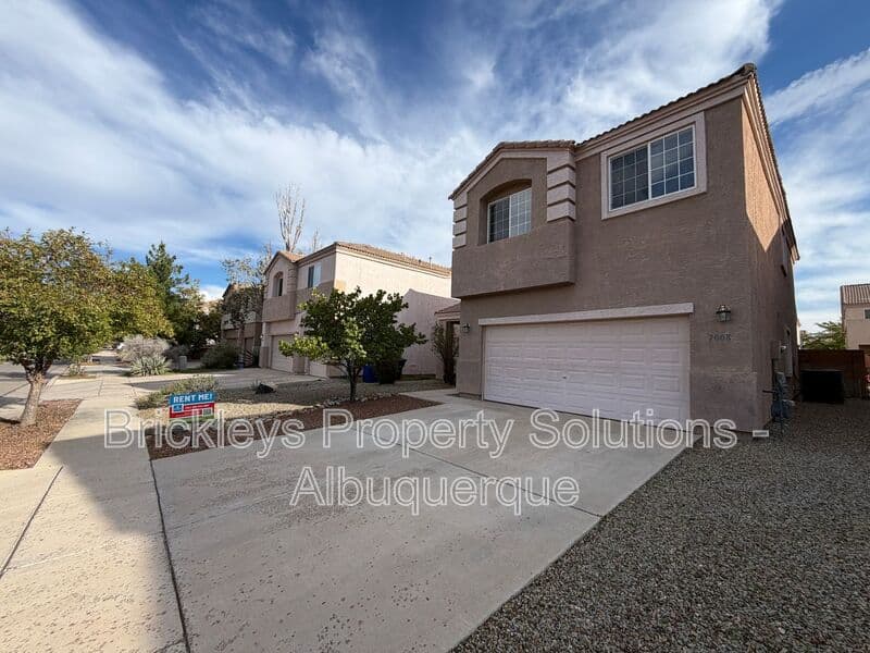 Albuquerque House: 7008 Tree Line Ave NW
