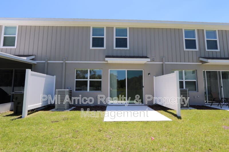 Riverview House: 10914 Quickwater Ct