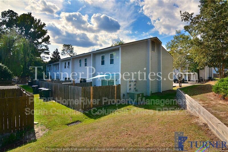 Columbia House: 308 Percival Rd