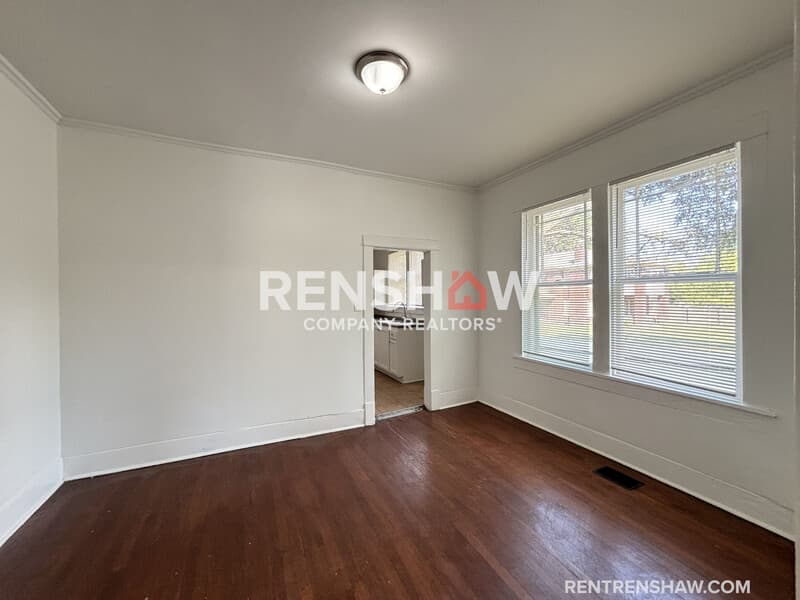 Memphis House: 1492 Faxon Ave