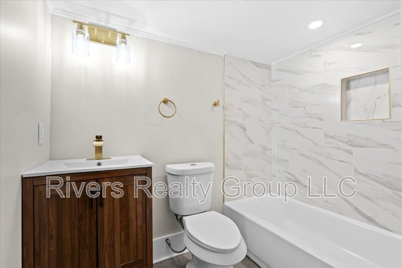 Detroit House: 1174 Seward Avenue