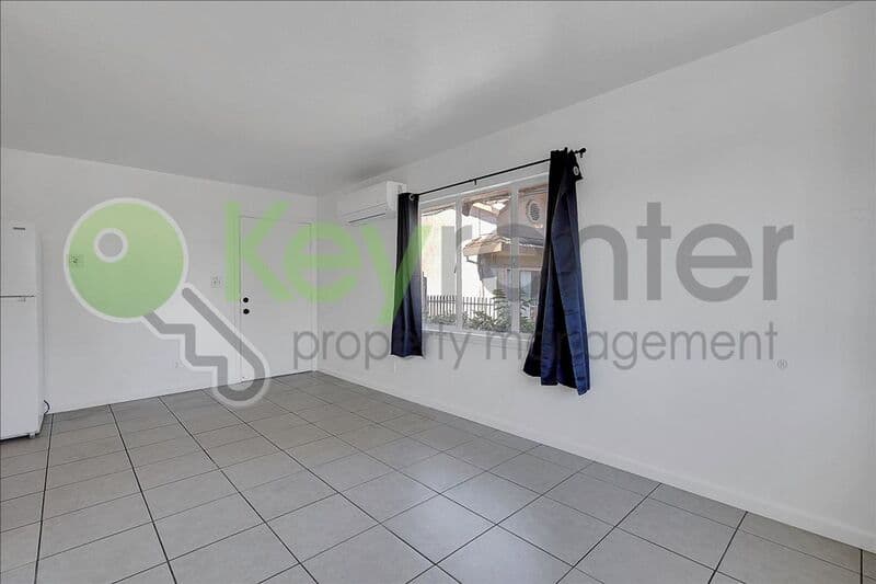 Sacramento House: 4806 Yosemite Avenue