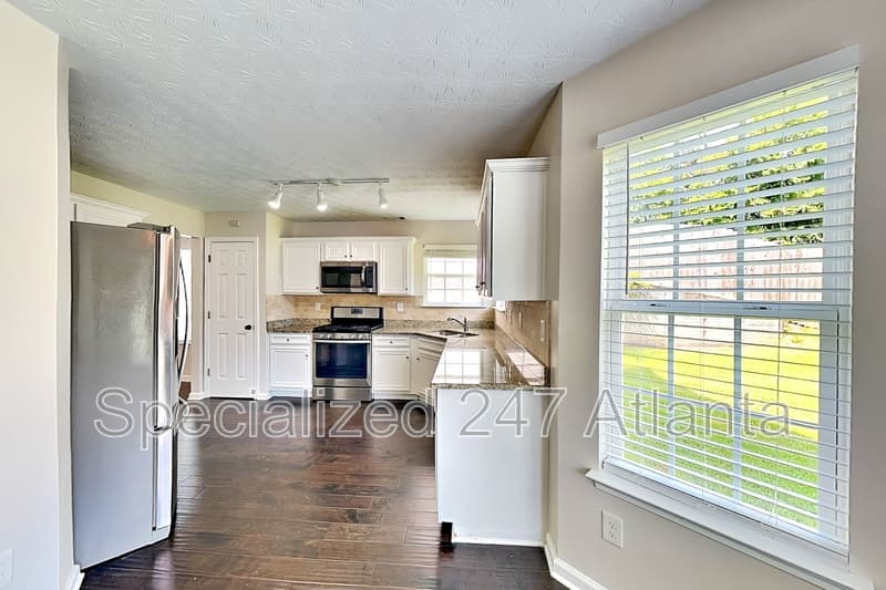 Newnan House: 34 Belmont Park Dr