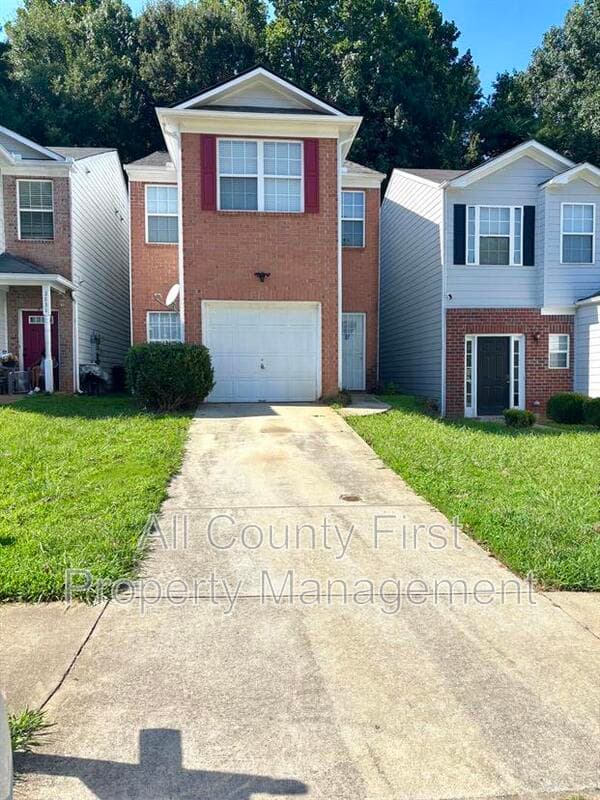 Unit 1
College Park House: 2829 Windsor Forrest Ct