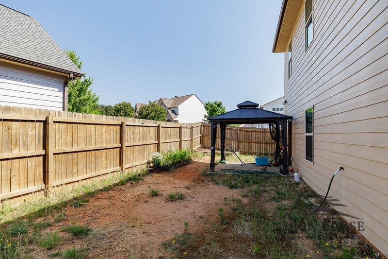 Athens House: 484 Park West Blvd