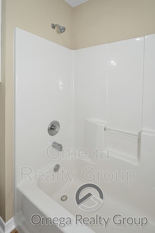 Mobile House: 3020 Barlett Dr