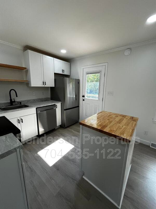 Charlotte House: 2413 Alleghany Street