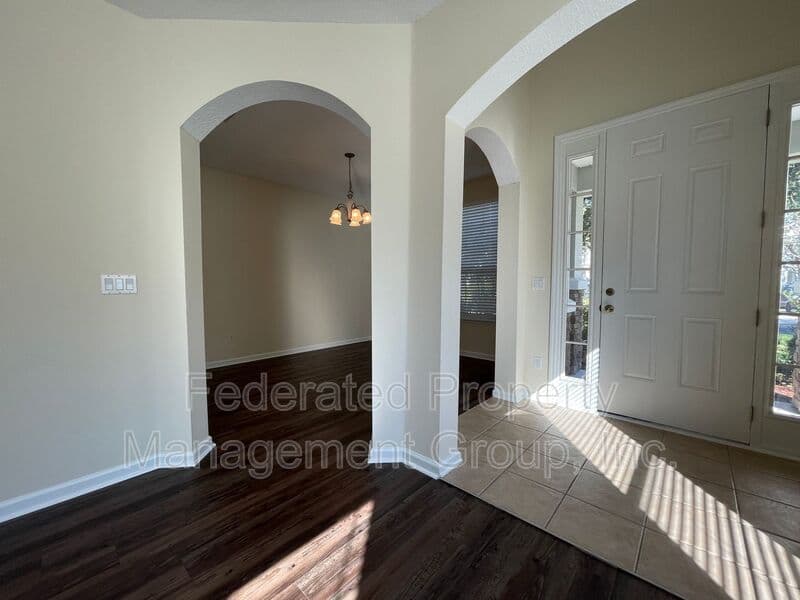 ST AUGUSTINE House: 3125 EAST BANISTER RD.