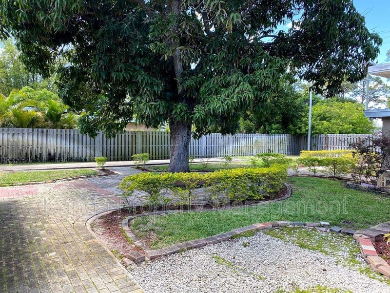 Lake Worth Condo: 4821 Vermont Ave
