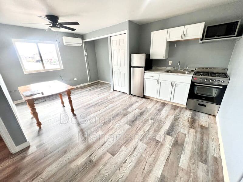 Ambridge Condo: 810 Merchant Street