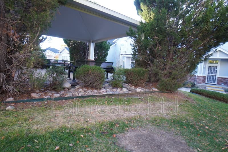 Aurora House: 3036 S Waco Ct